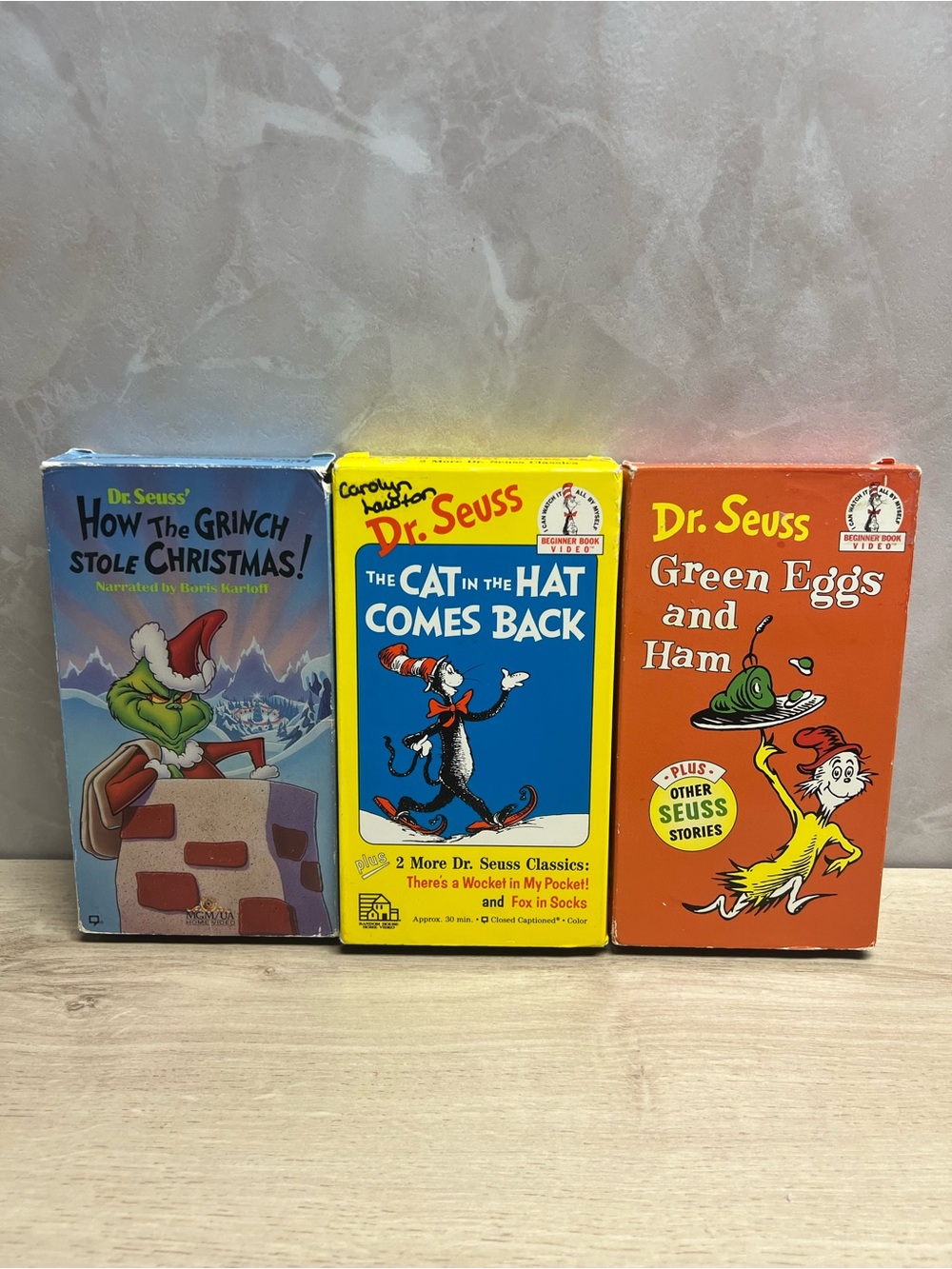 📼 Vintage Dr. Seuss VHS Lot – 3 Tapes